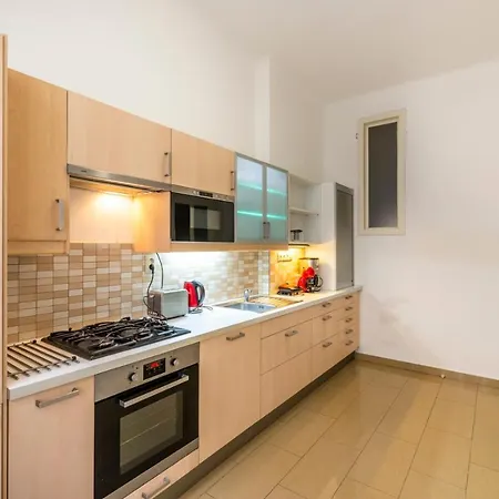 Aparthotel Templova - Old Town