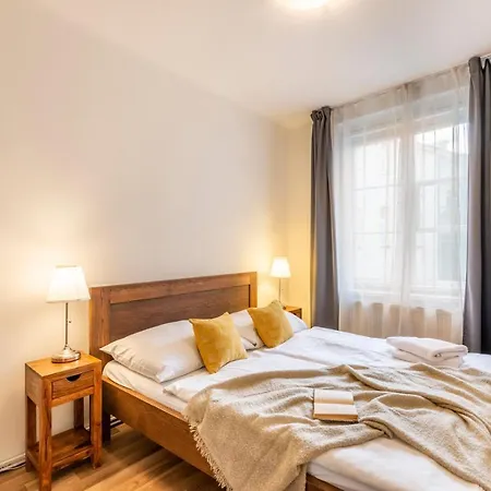 Aparthotel Templová - Old Town