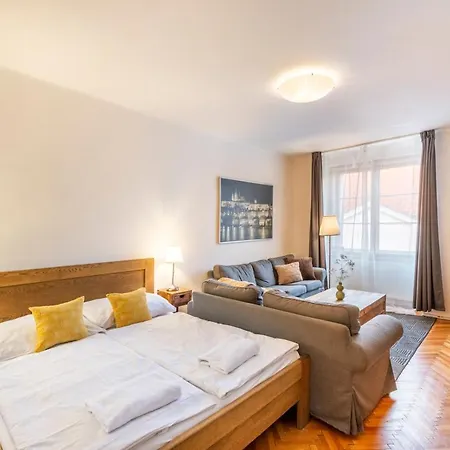 Templová - Old Town Aparthotel