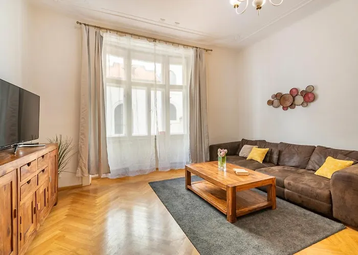 Apartmanhotel Templova - Old Town 4*