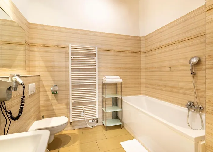 Apartmanhotel Templova - Old Town 4*