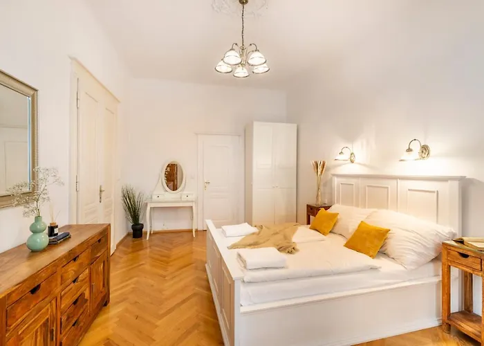 Templova - Old Town 4*